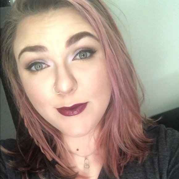 Meet your Posher, Carson - Picture 1 of 1